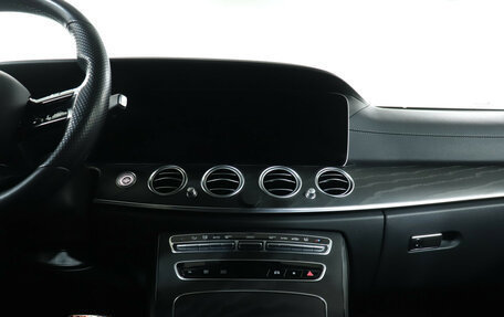 Mercedes-Benz E-Класс, 2021 год, 5 499 000 рублей, 14 фотография