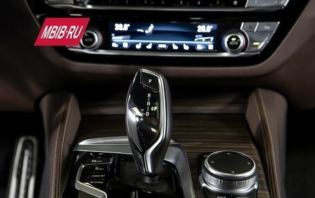 BMW 5 серия, 2019 год, 3 798 000 рублей, 15 фотография