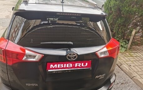 Toyota RAV4, 2015 год, 1 850 000 рублей, 7 фотография