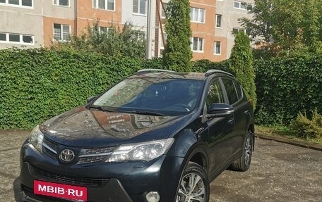 Toyota RAV4, 2015 год, 1 850 000 рублей, 5 фотография