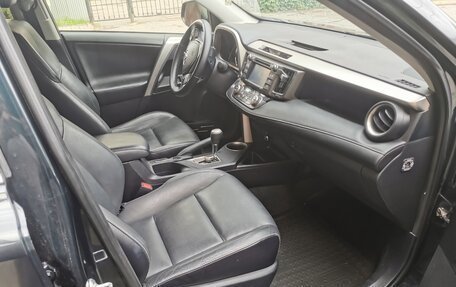 Toyota RAV4, 2015 год, 1 850 000 рублей, 19 фотография