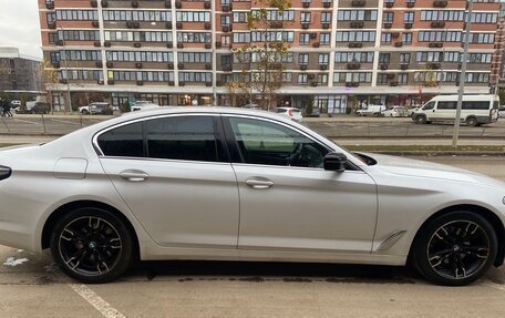BMW 5 серия, 2019 год, 1 880 000 рублей, 2 фотография