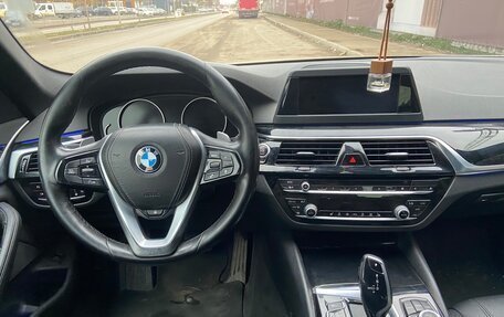 BMW 5 серия, 2019 год, 1 880 000 рублей, 10 фотография