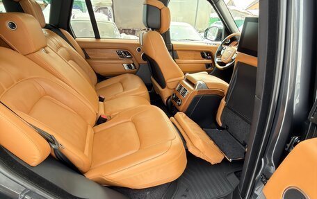 Land Rover Range Rover IV рестайлинг, 2018 год, 8 990 000 рублей, 6 фотография