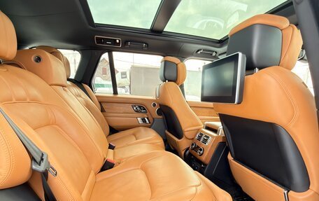 Land Rover Range Rover IV рестайлинг, 2018 год, 8 990 000 рублей, 9 фотография