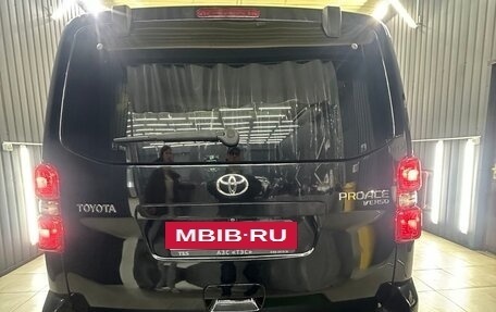 Toyota ProAce II, 2022 год, 8 200 000 рублей, 2 фотография