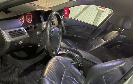 BMW 5 серия, 2004 год, 750 000 рублей, 10 фотография