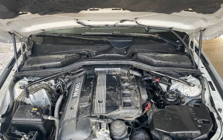 BMW 5 серия, 2004 год, 750 000 рублей, 21 фотография