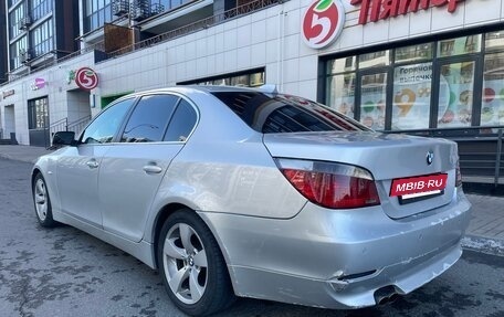 BMW 5 серия, 2004 год, 750 000 рублей, 18 фотография