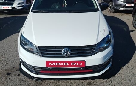 Volkswagen Polo VI (EU Market), 2018 год, 1 330 000 рублей, 3 фотография
