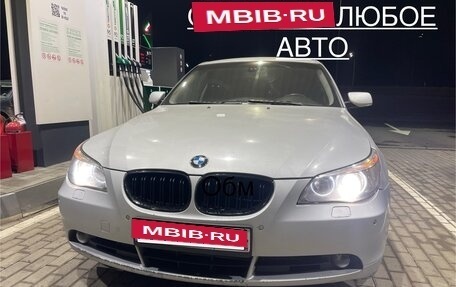 BMW 5 серия, 2004 год, 750 000 рублей, 11 фотография