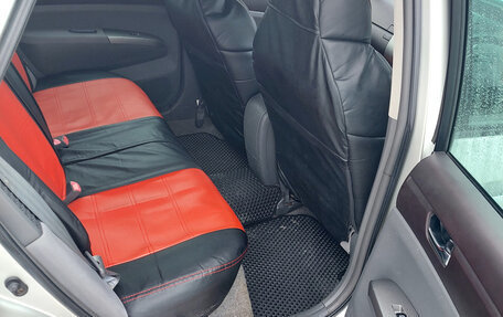 Toyota Prius, 2004 год, 499 999 рублей, 7 фотография