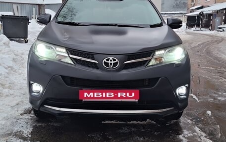 Toyota RAV4, 2014 год, 2 150 000 рублей, 3 фотография