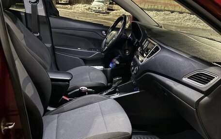 Hyundai Solaris II рестайлинг, 2019 год, 950 000 рублей, 3 фотография