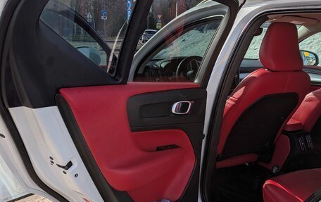 Volvo XC40 I, 2020 год, 2 500 000 рублей, 9 фотография