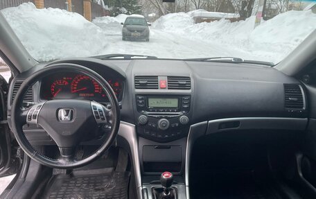 Honda Accord VII рестайлинг, 2005 год, 890 000 рублей, 17 фотография
