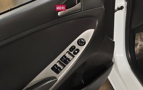 Hyundai Solaris II рестайлинг, 2014 год, 880 000 рублей, 9 фотография