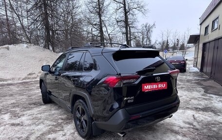 Toyota RAV4, 2021 год, 4 190 000 рублей, 3 фотография