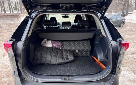 Toyota RAV4, 2021 год, 4 190 000 рублей, 12 фотография