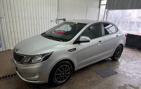 KIA Rio III рестайлинг, 2011 год, 780 000 рублей, 2 фотография