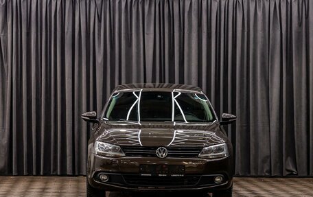 Volkswagen Jetta VI, 2011 год, 855 000 рублей, 2 фотография