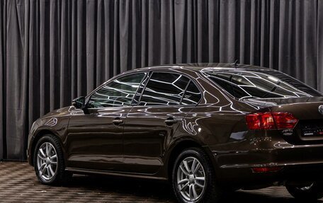 Volkswagen Jetta VI, 2011 год, 855 000 рублей, 9 фотография