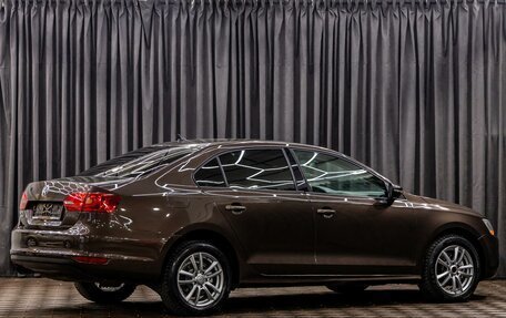 Volkswagen Jetta VI, 2011 год, 855 000 рублей, 6 фотография