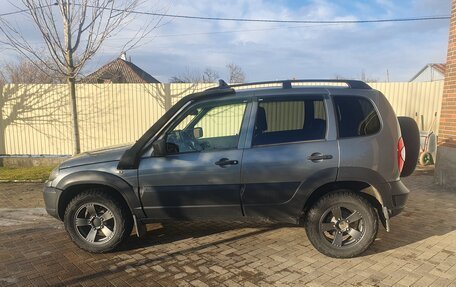 Chevrolet Niva I рестайлинг, 2019 год, 800 000 рублей, 2 фотография
