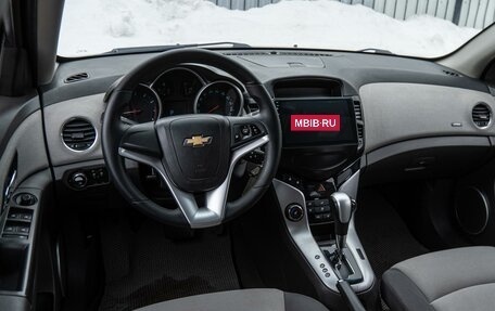 Chevrolet Cruze II, 2010 год, 770 000 рублей, 6 фотография