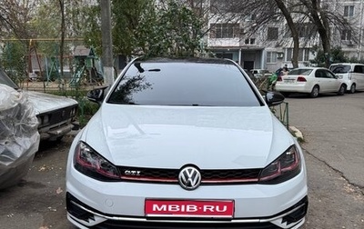 Volkswagen Golf VII, 2020 год, 1 890 000 рублей, 1 фотография