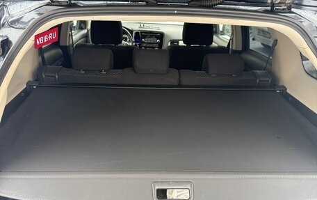 Mitsubishi Outlander III рестайлинг 3, 2016 год, 1 750 000 рублей, 17 фотография