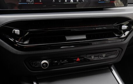 BMW 3 серия, 2025 год, 5 550 000 рублей, 14 фотография