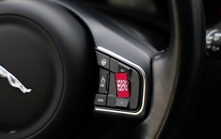 Jaguar F-Pace, 2017 год, 2 499 000 рублей, 12 фотография