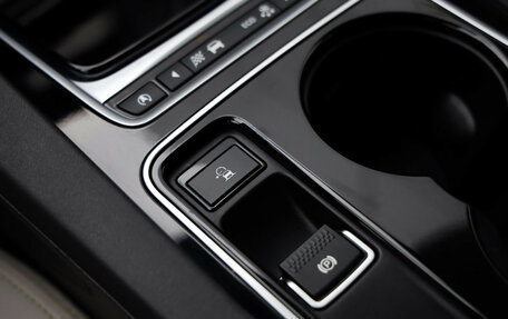 Jaguar F-Pace, 2017 год, 2 499 000 рублей, 22 фотография