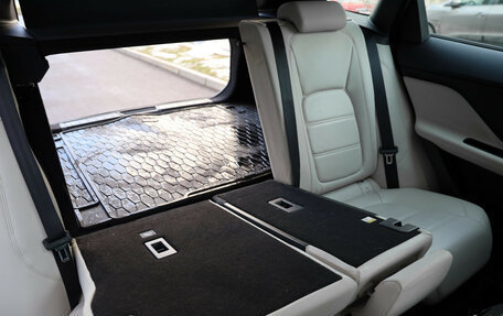 Jaguar F-Pace, 2017 год, 2 499 000 рублей, 31 фотография