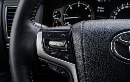 Toyota Land Cruiser 200, 2019 год, 7 350 000 рублей, 17 фотография