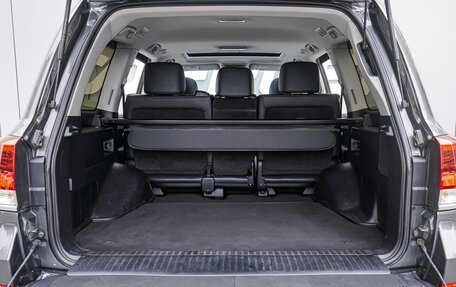 Toyota Land Cruiser 200, 2019 год, 7 350 000 рублей, 23 фотография