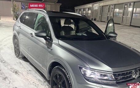 Volkswagen Tiguan II, 2019 год, 3 330 000 рублей, 2 фотография