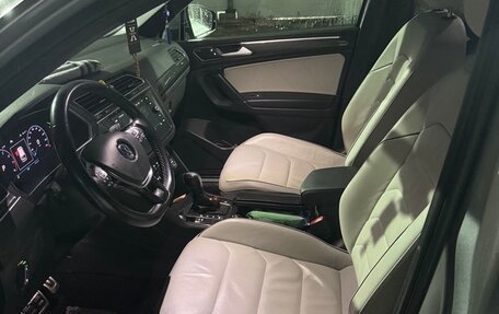 Volkswagen Tiguan II, 2019 год, 3 330 000 рублей, 9 фотография