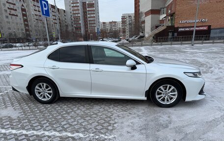 Toyota Camry, 2020 год, 2 450 000 рублей, 3 фотография