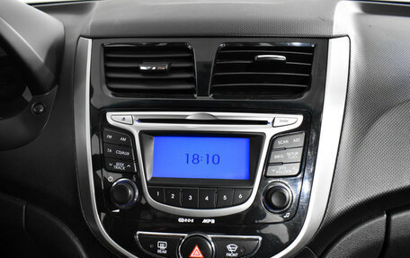 Hyundai Solaris II рестайлинг, 2013 год, 669 000 рублей, 13 фотография