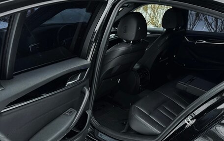 BMW 5 серия, 2019 год, 2 780 000 рублей, 14 фотография