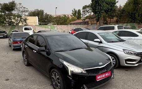 KIA Rio IV, 2021 год, 1 780 000 рублей, 1 фотография