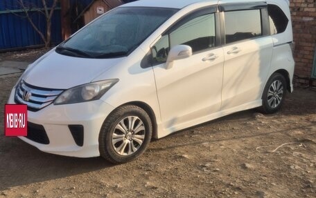 Honda Freed I, 2013 год, 1 000 000 рублей, 2 фотография