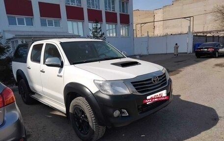 Toyota Hilux VII, 2012 год, 1 999 950 рублей, 3 фотография