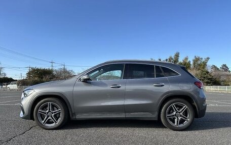 Mercedes-Benz GLA, 2022 год, 2 441 000 рублей, 3 фотография