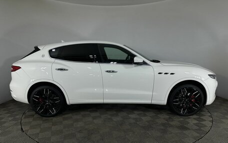 Maserati Levante I, 2017 год, 3 200 000 рублей, 4 фотография