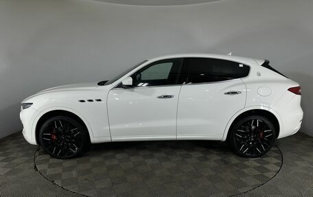 Maserati Levante I, 2017 год, 3 200 000 рублей, 5 фотография