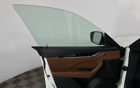 Maserati Levante I, 2017 год, 3 200 000 рублей, 8 фотография