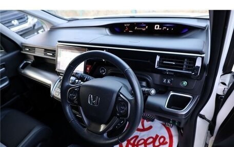 Honda Stepwgn IV, 2022 год, 2 250 000 рублей, 11 фотография